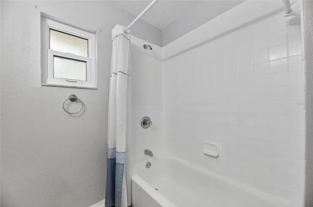 2078 Shadow Pine Drive Brandon FL 33511