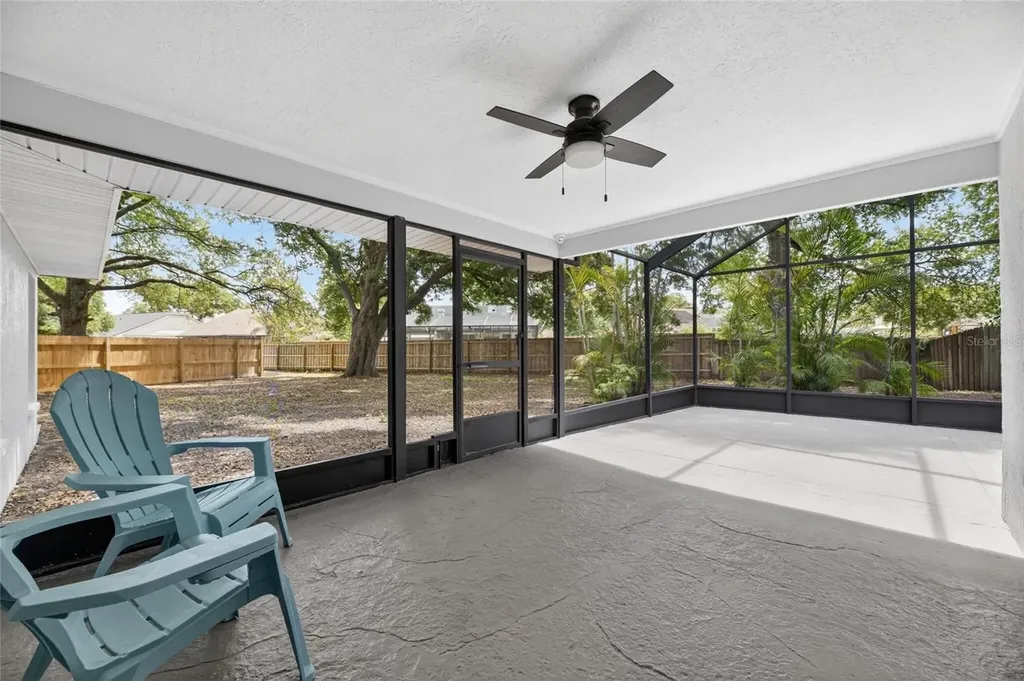 2078 Shadow Pine Drive Brandon FL 33511