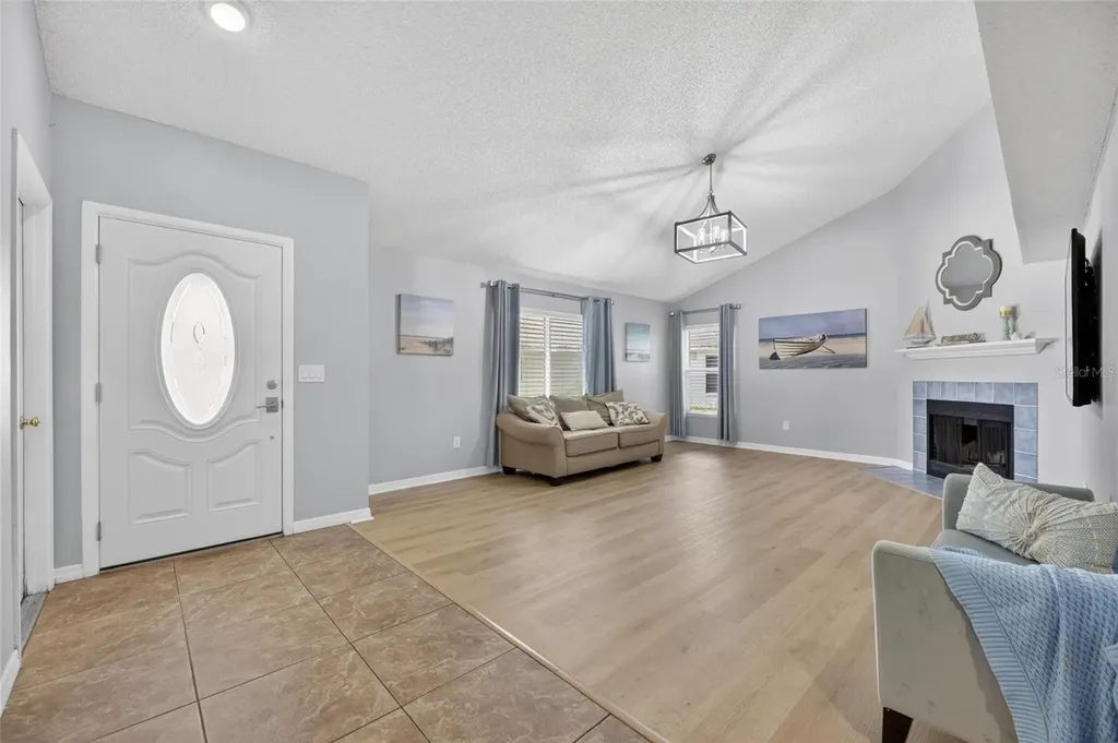 2078 Shadow Pine Drive Brandon FL 33511