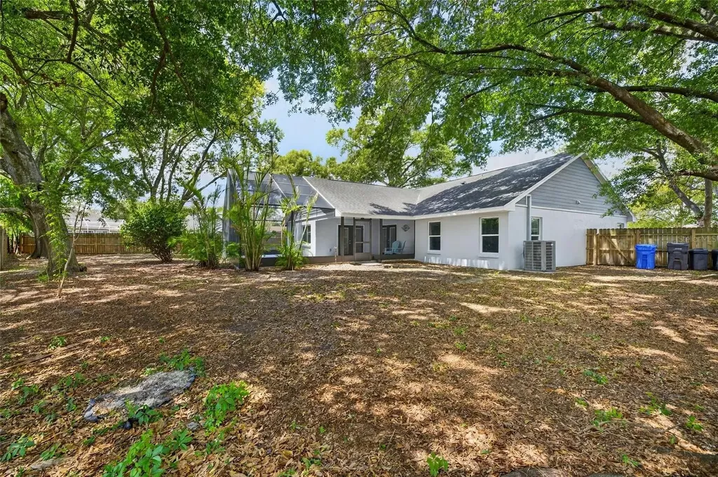 2078 Shadow Pine Drive Brandon FL 33511
