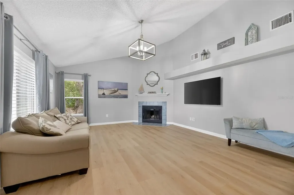 2078 Shadow Pine Drive Brandon FL 33511