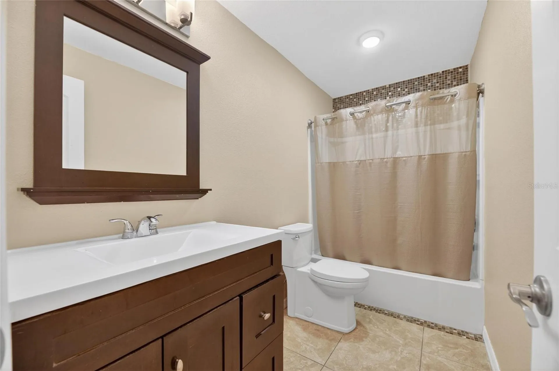 2078 Shadow Pine Drive Brandon FL 33511