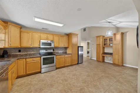 2078 Shadow Pine Drive Brandon FL 33511