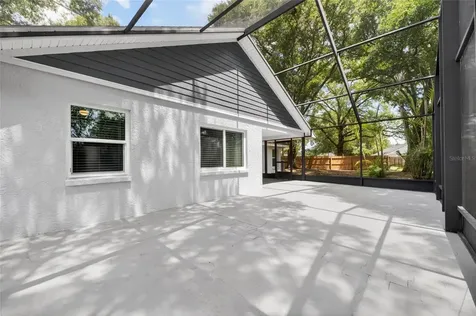 2078 Shadow Pine Drive Brandon FL 33511