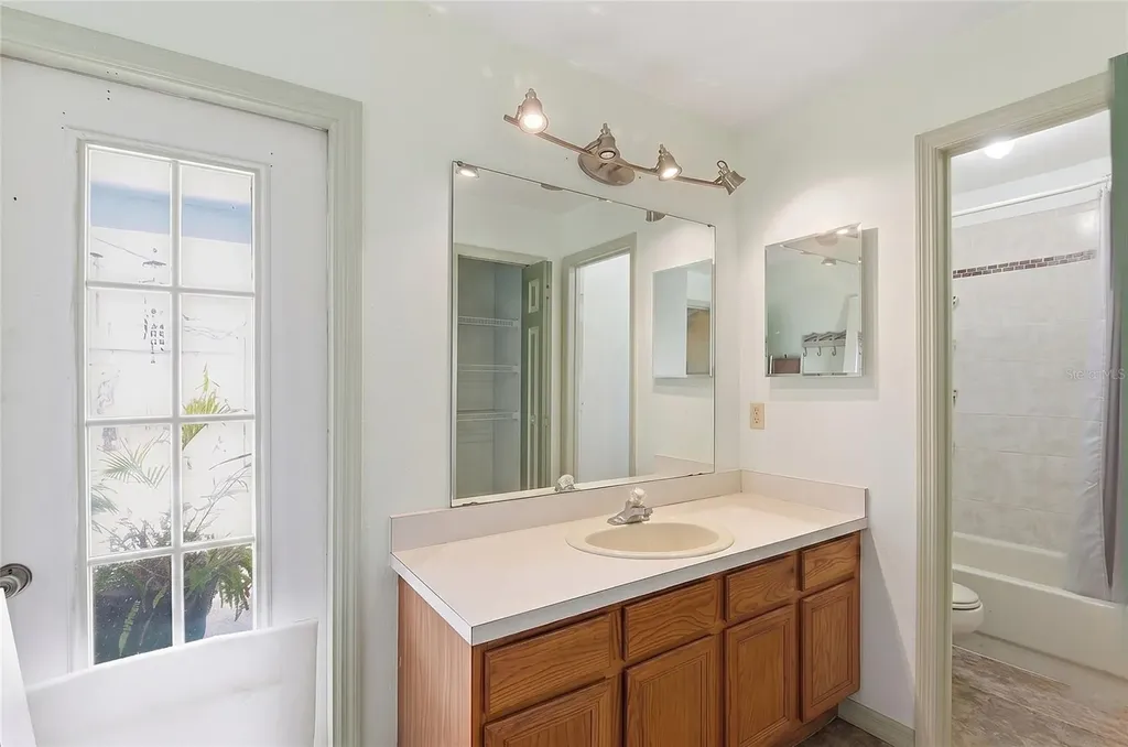 124 Seabearn Court Orlando FL 32824