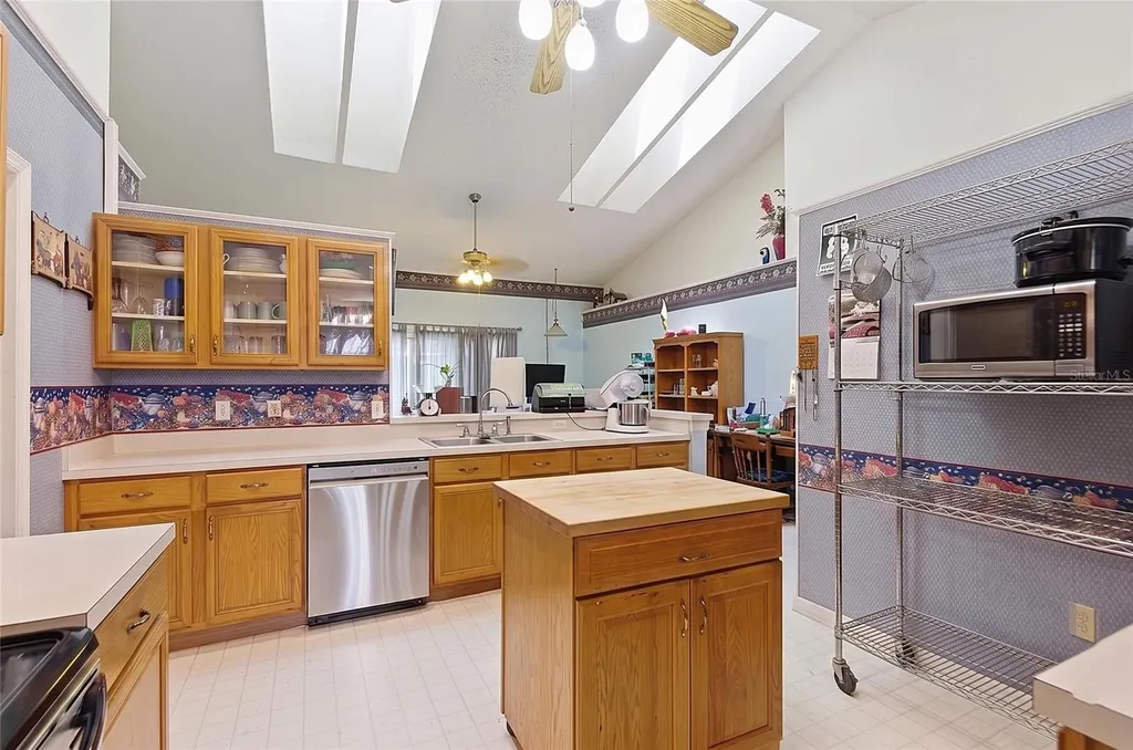 124 Seabearn Court Orlando FL 32824