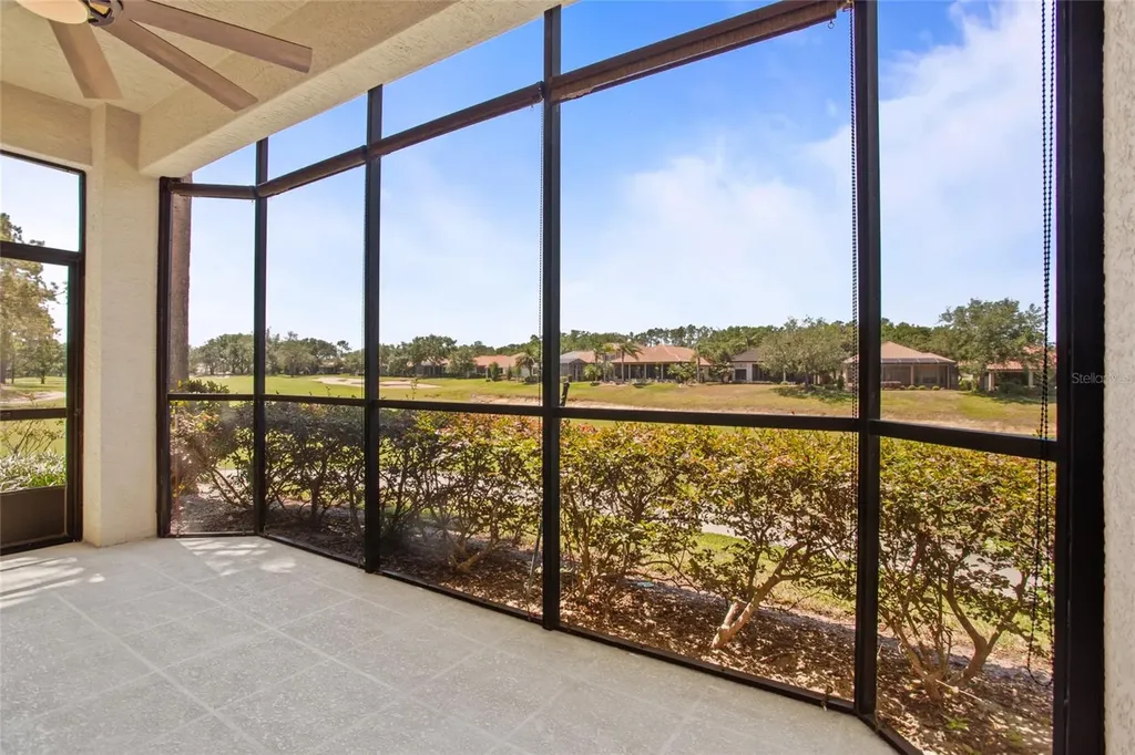 26207 Avenida Las Colinas Howey In The Hills FL 34737