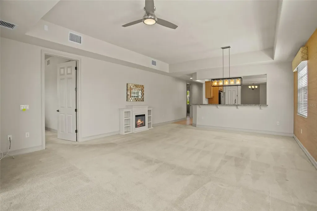 26207 Avenida Las Colinas Howey In The Hills FL 34737