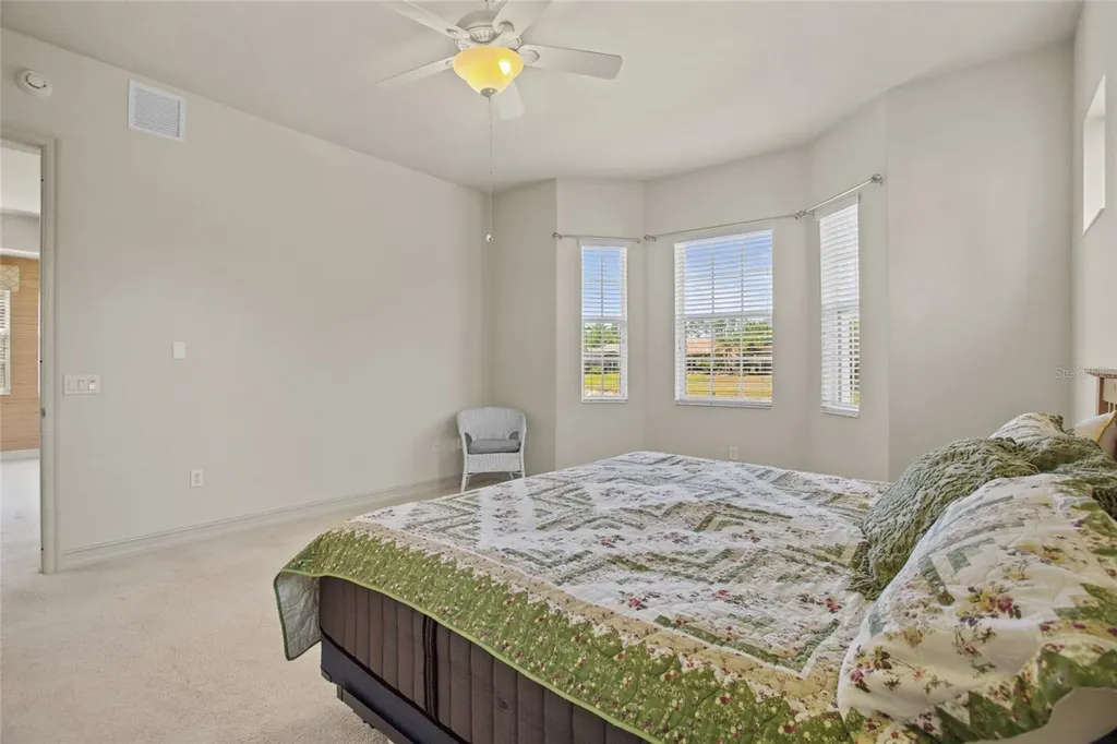 26207 Avenida Las Colinas Howey In The Hills FL 34737