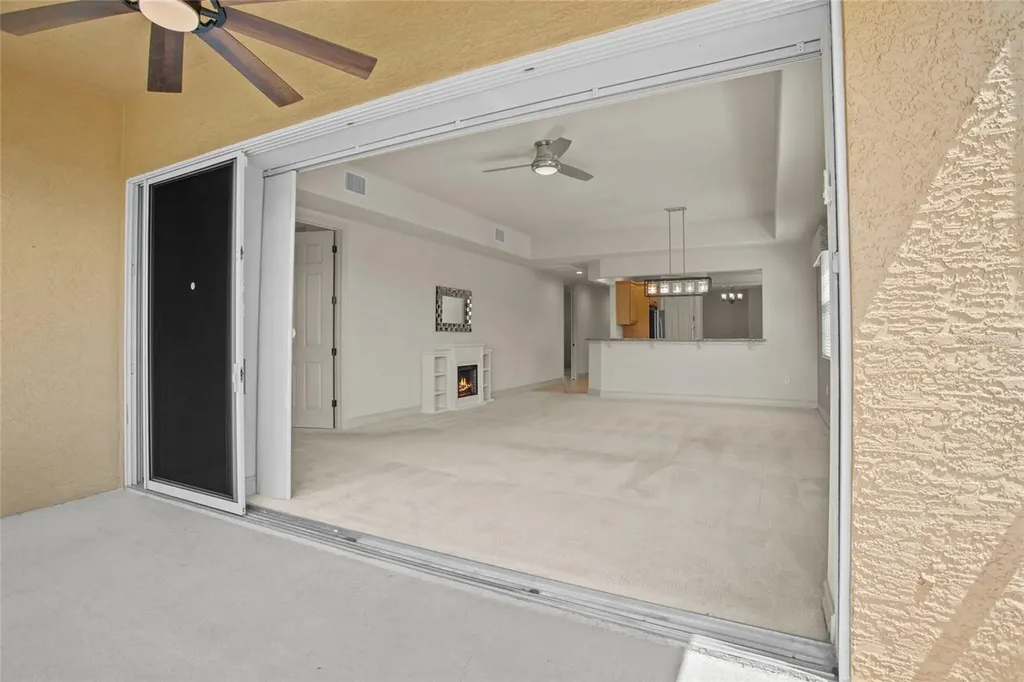 26207 Avenida Las Colinas Howey In The Hills FL 34737