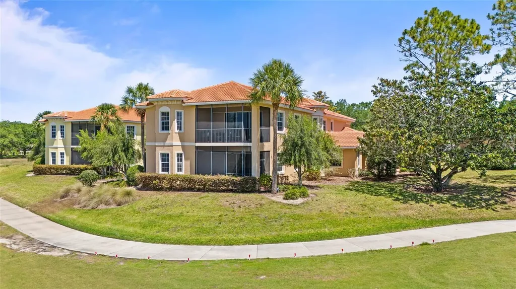 26207 Avenida Las Colinas Howey In The Hills FL 34737