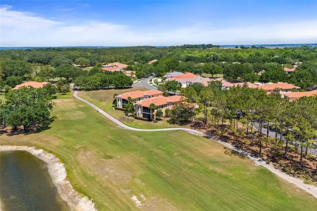 26207 Avenida Las Colinas Howey In The Hills FL 34737
