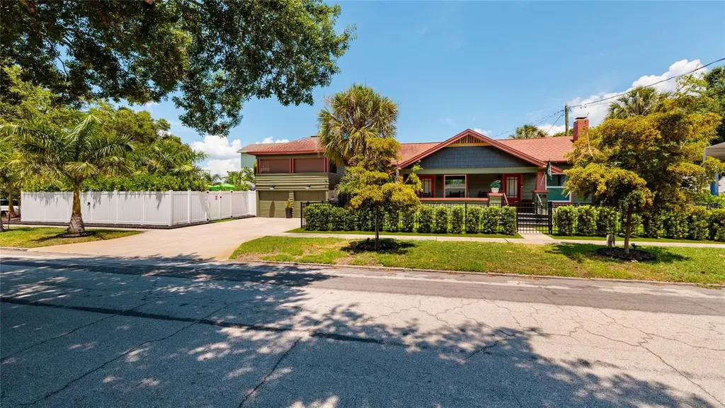 127 23rd Street N St Petersburg FL 33713