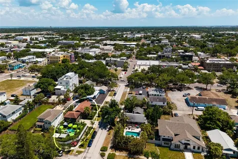 127 23rd Street N St Petersburg FL 33713