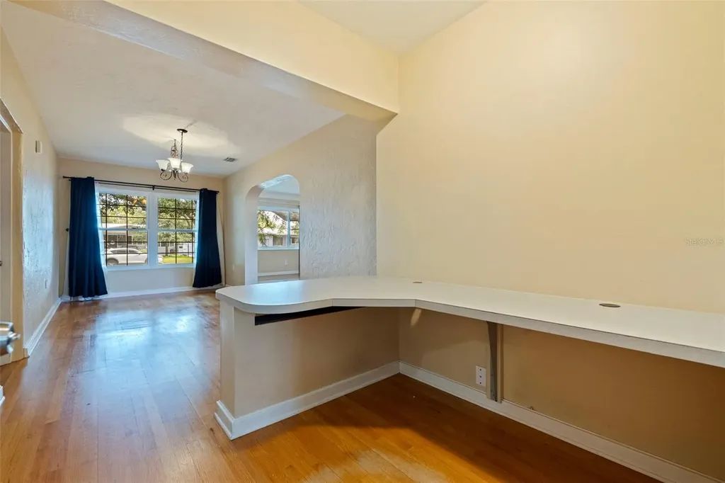 4558 25th Avenue N St Petersburg FL 33713
