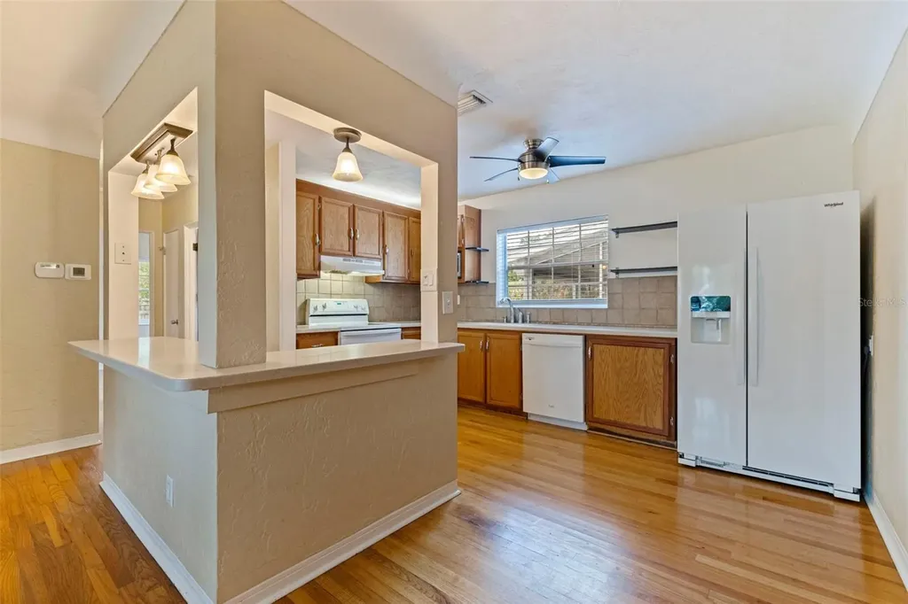 4558 25th Avenue N St Petersburg FL 33713