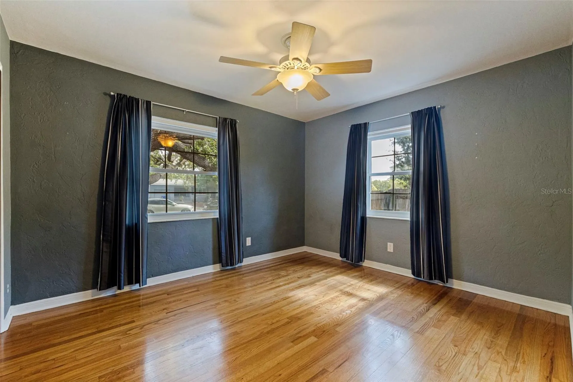 4558 25th Avenue N St Petersburg FL 33713