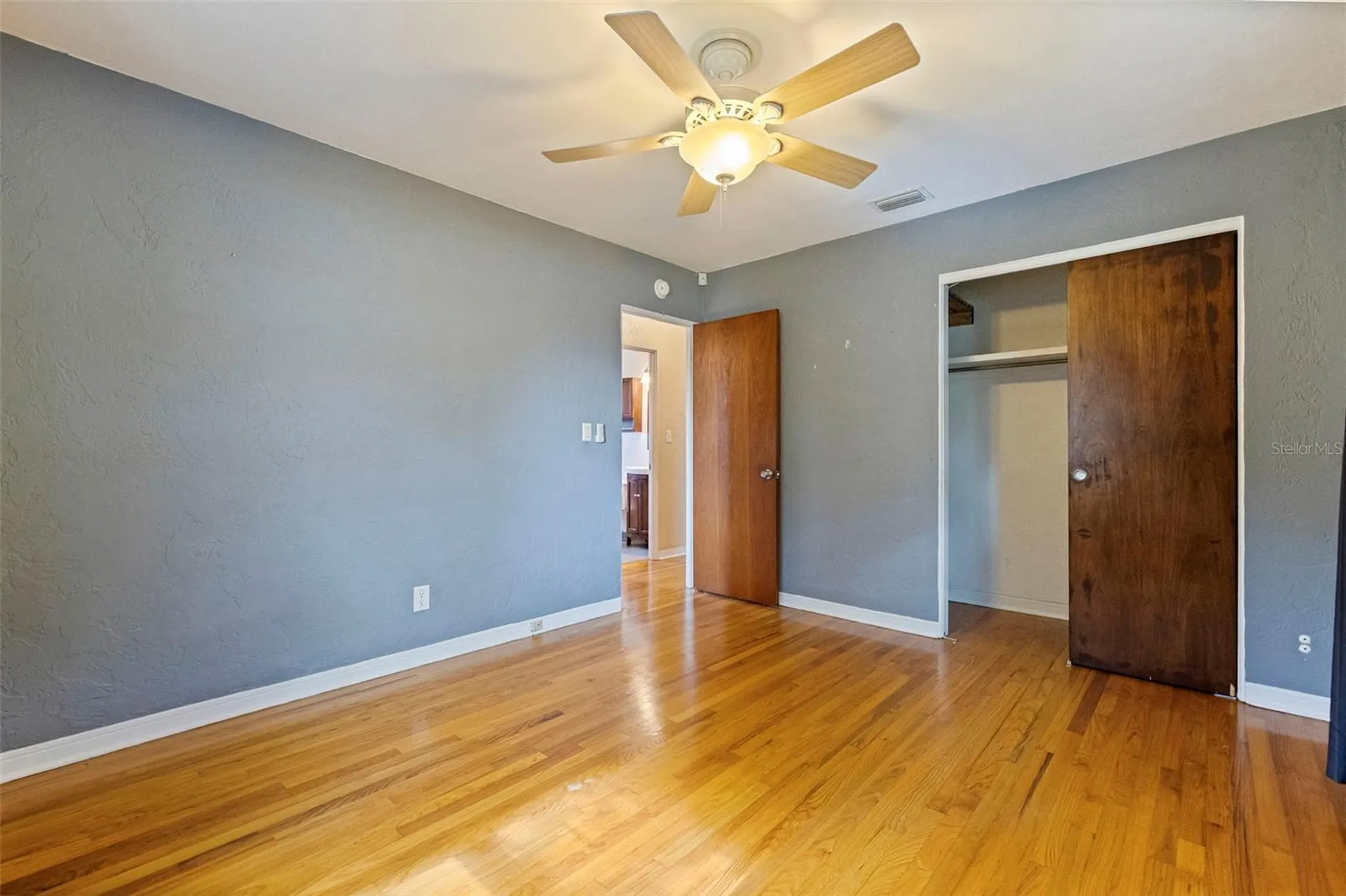 4558 25th Avenue N St Petersburg FL 33713