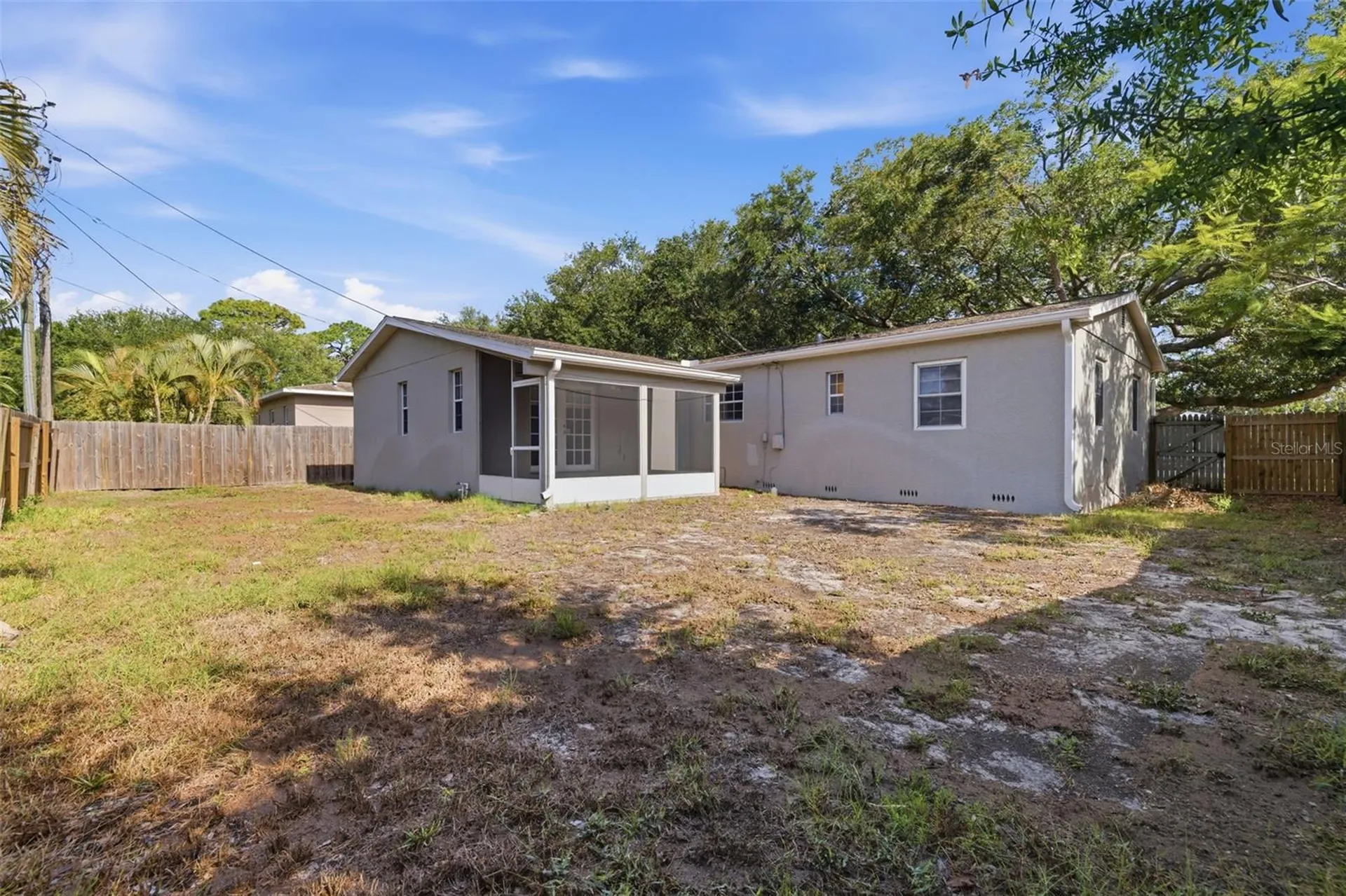 4558 25th Avenue N St Petersburg FL 33713