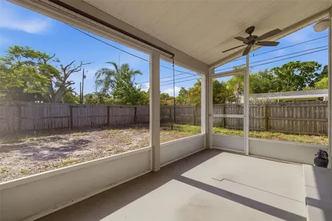 4558 25th Avenue N St Petersburg FL 33713