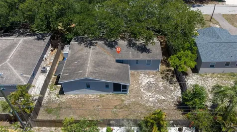 4558 25th Avenue N St Petersburg FL 33713