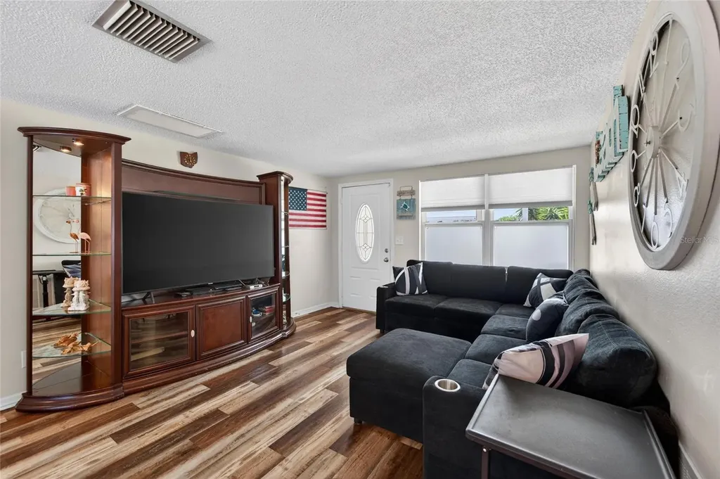 4009 Star Island Drive Holiday FL 34691
