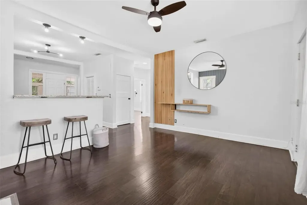 4556 Yarmouth Avenue S St Petersburg FL 33711