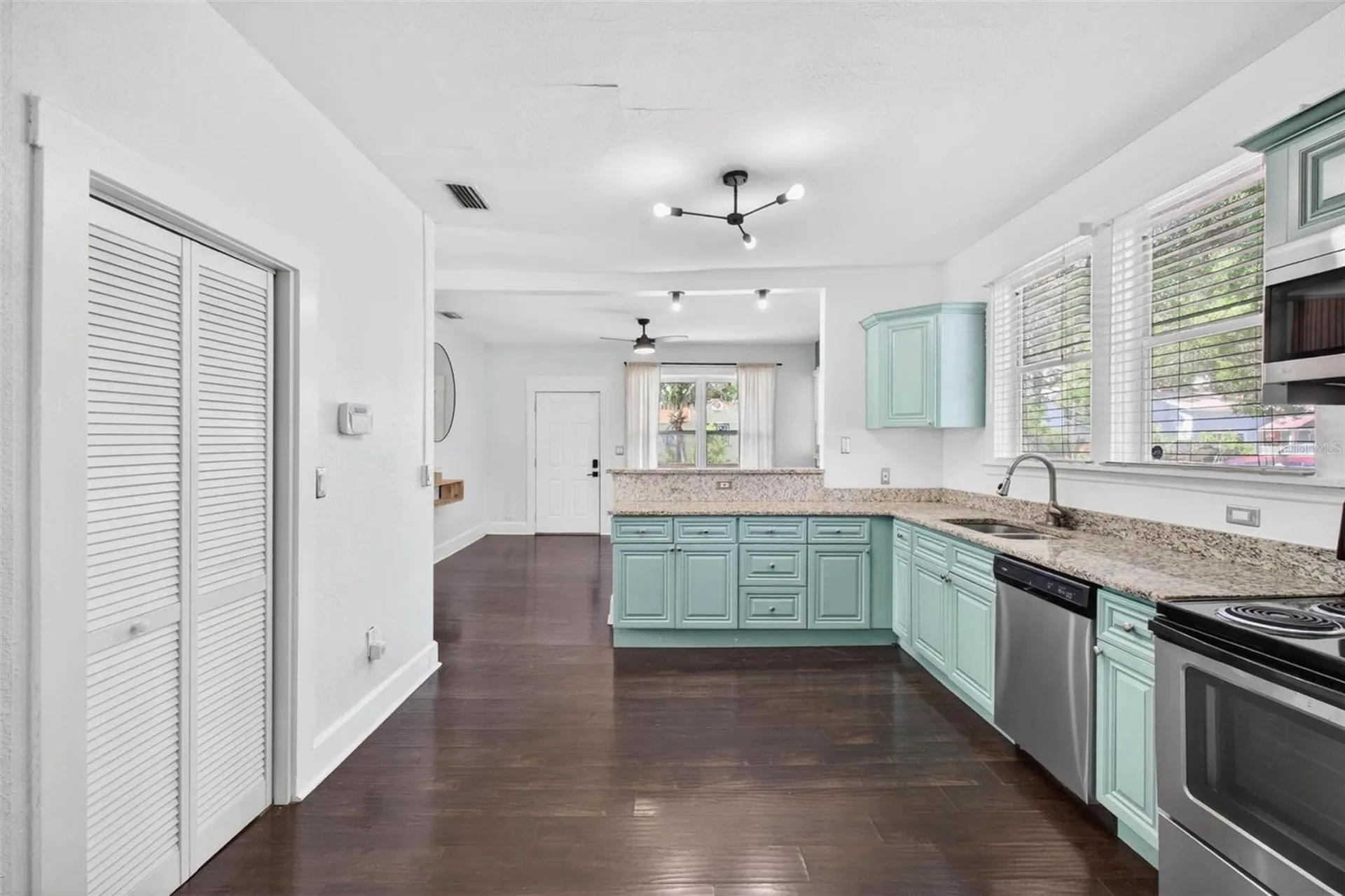 4556 Yarmouth Avenue S St Petersburg FL 33711