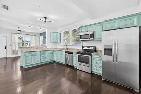 4556 Yarmouth Avenue S St Petersburg FL 33711