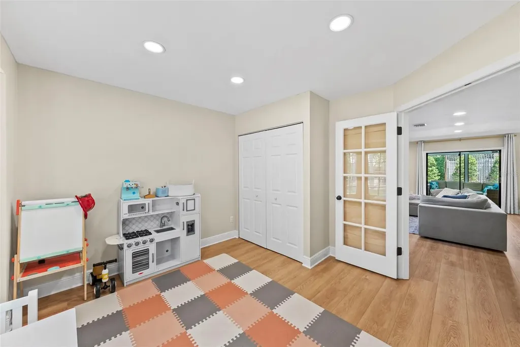 3811 W Granada Street Tampa FL 33629