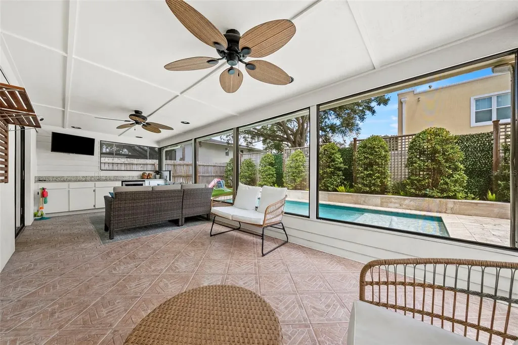3811 W Granada Street Tampa FL 33629