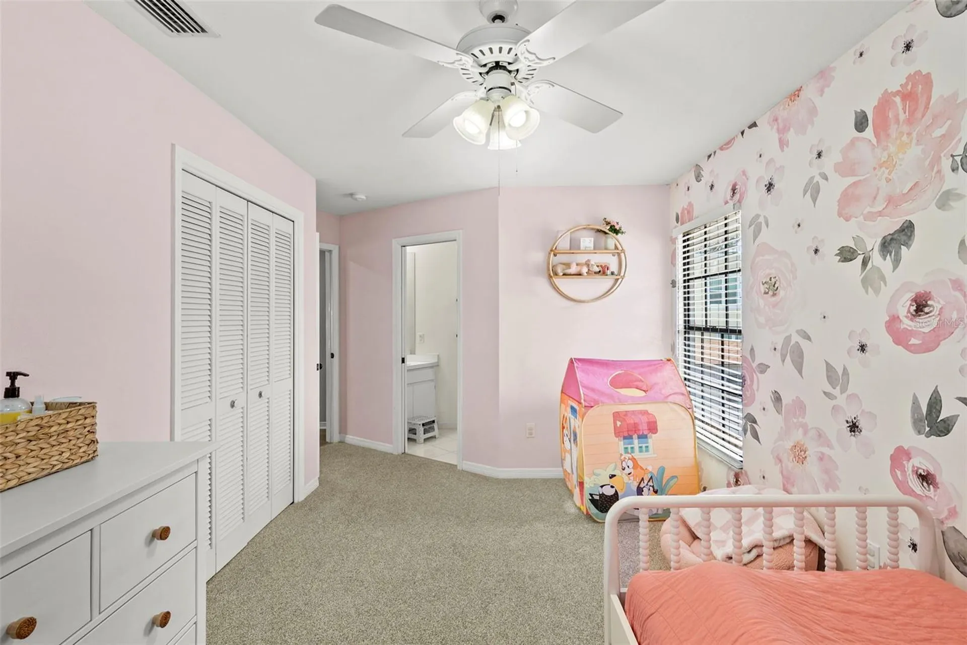 3811 W Granada Street Tampa FL 33629