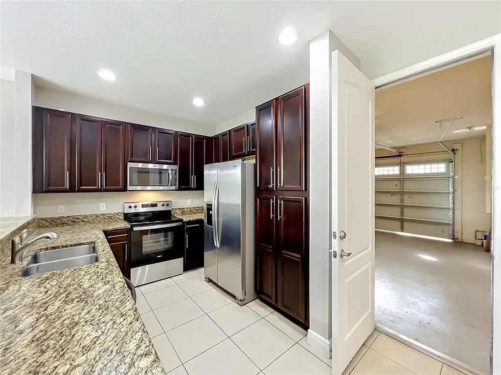 8304 Kelsall Drive Orlando FL 32832