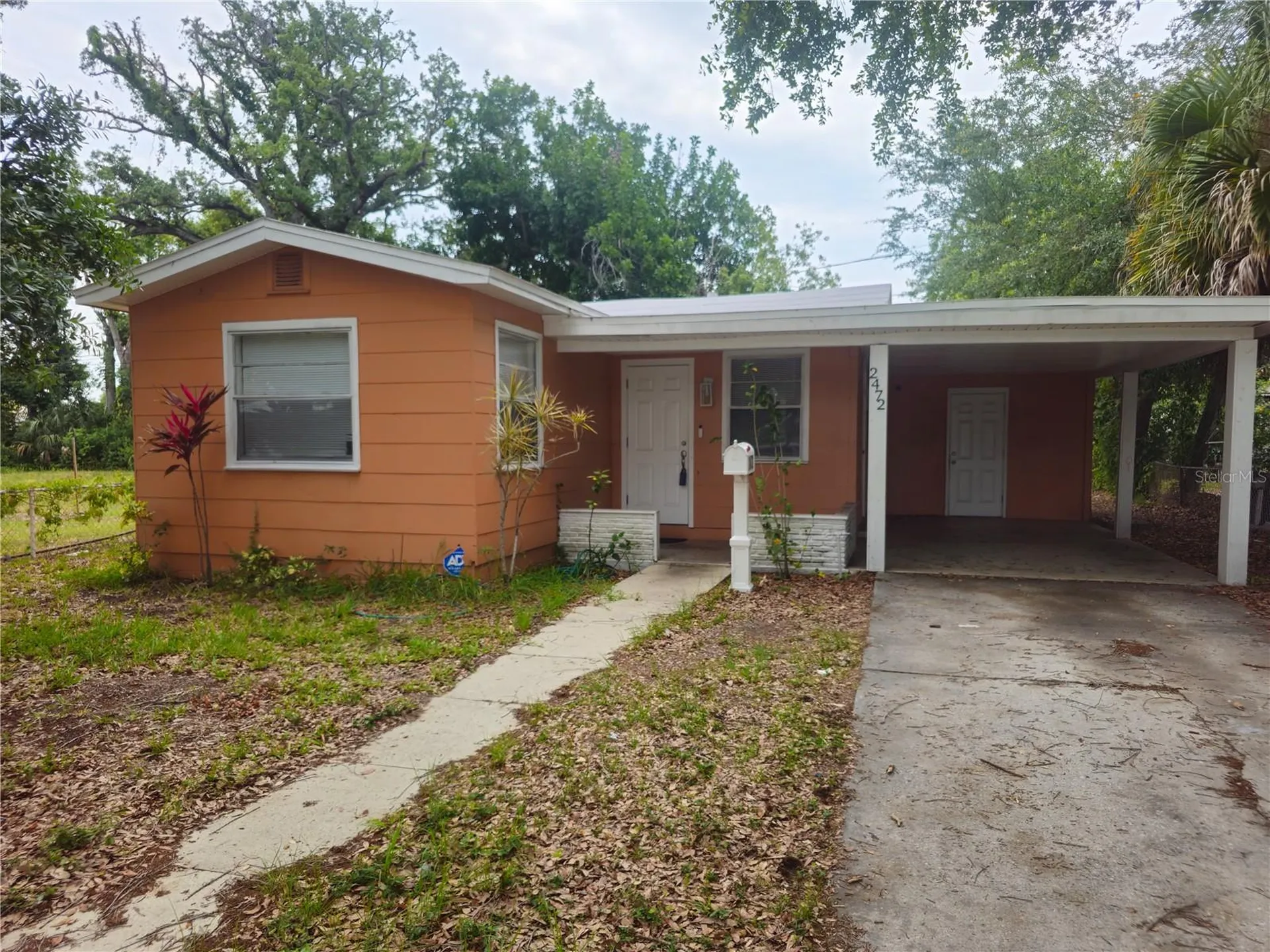 2472 17th Avenue S St Petersburg FL 33712