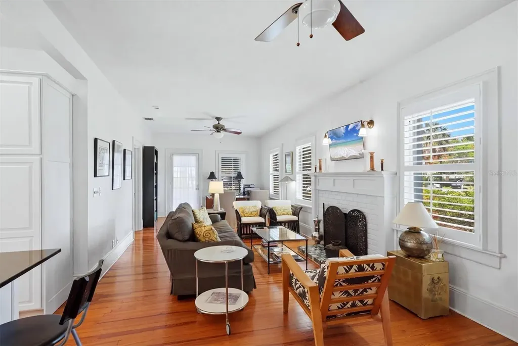 1828 Grove Street Sarasota FL 34239