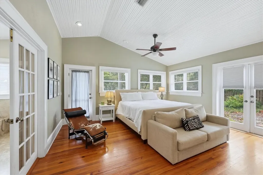 1828 Grove Street Sarasota FL 34239
