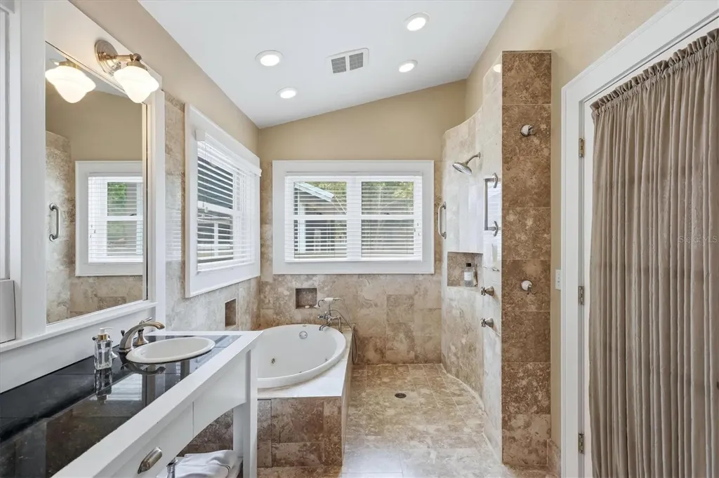 1828 Grove Street Sarasota FL 34239