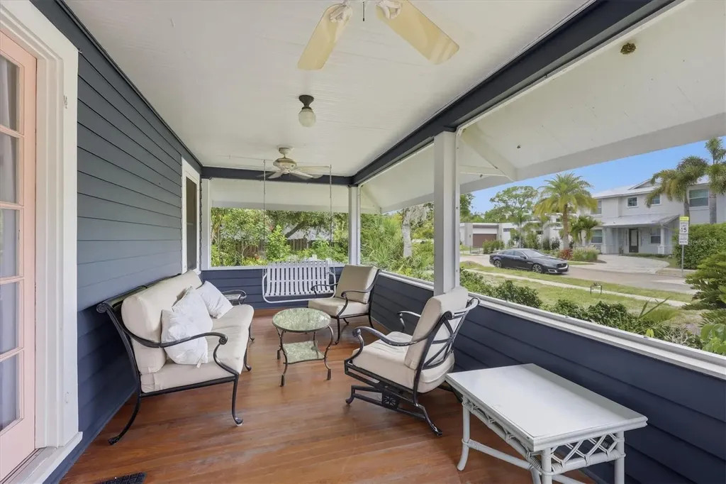 1828 Grove Street Sarasota FL 34239