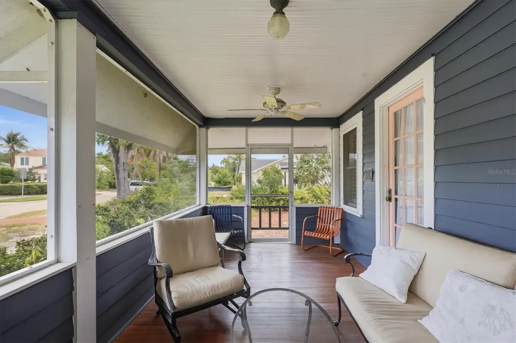 1828 Grove Street Sarasota FL 34239