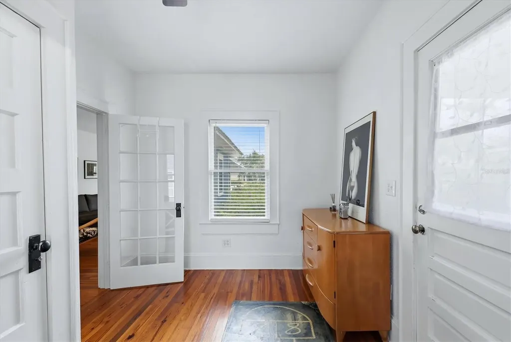 1828 Grove Street Sarasota FL 34239