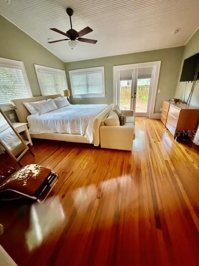 1828 Grove Street Sarasota FL 34239
