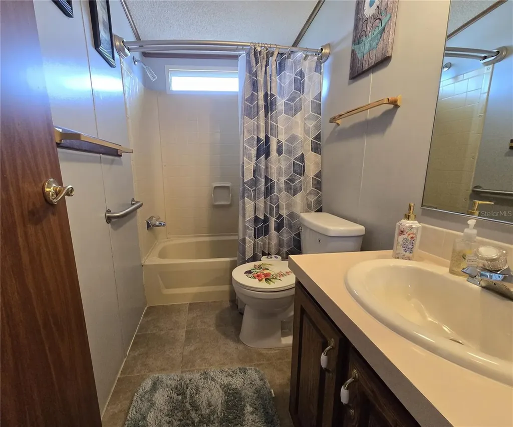 4122 Myrtle Oak Court Zellwood FL 32798