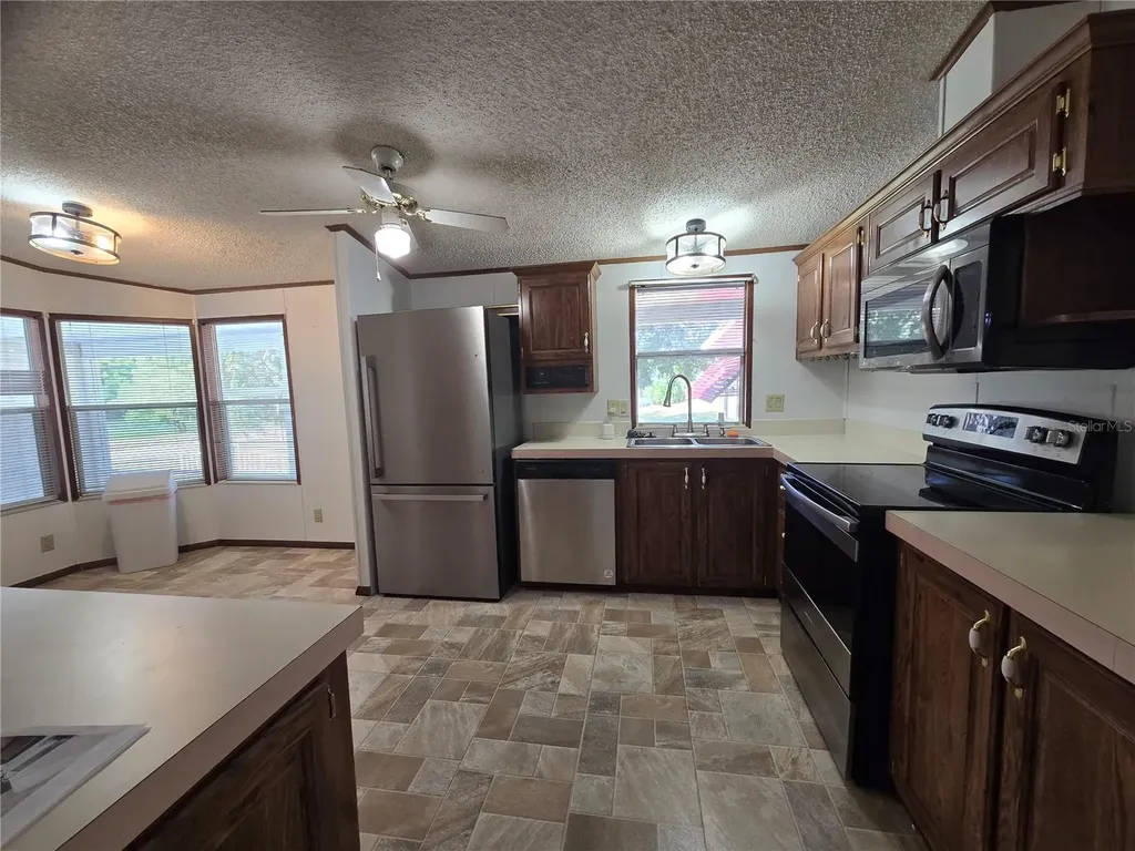 4122 Myrtle Oak Court Zellwood FL 32798