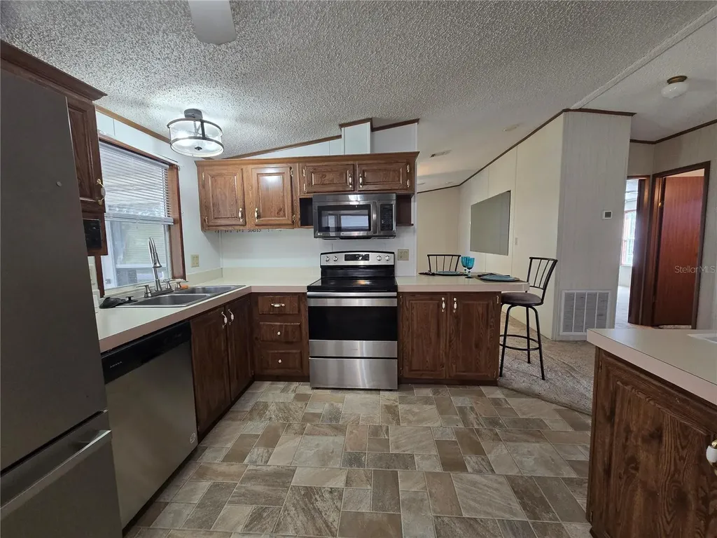 4122 Myrtle Oak Court Zellwood FL 32798