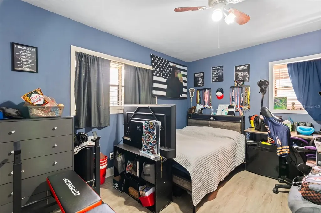 2712 Nancy Street Sarasota FL 34237