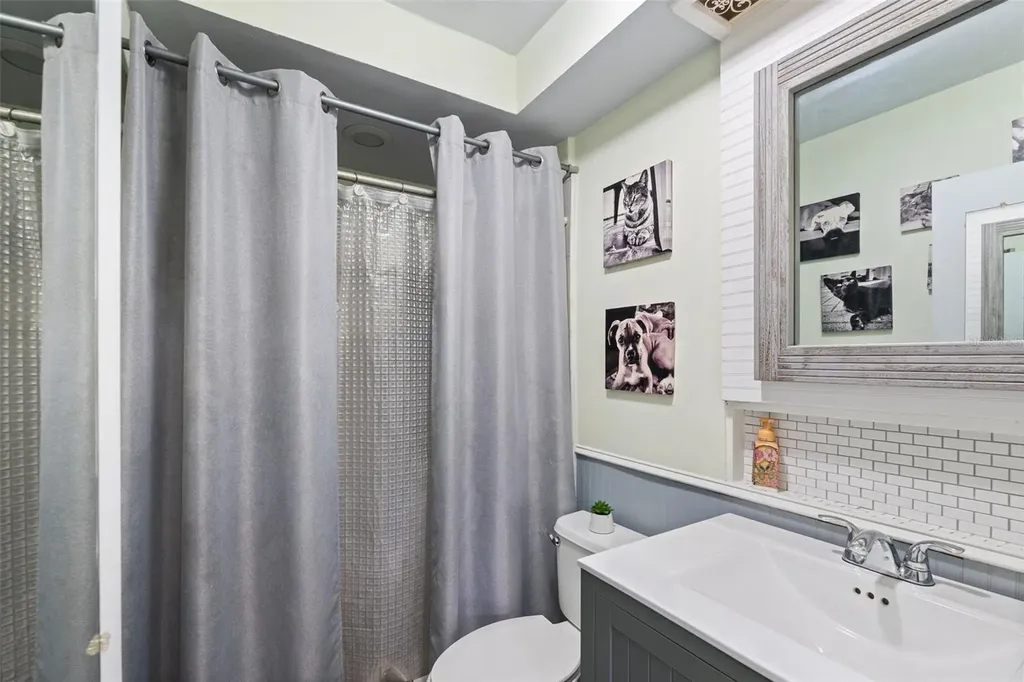2712 Nancy Street Sarasota FL 34237