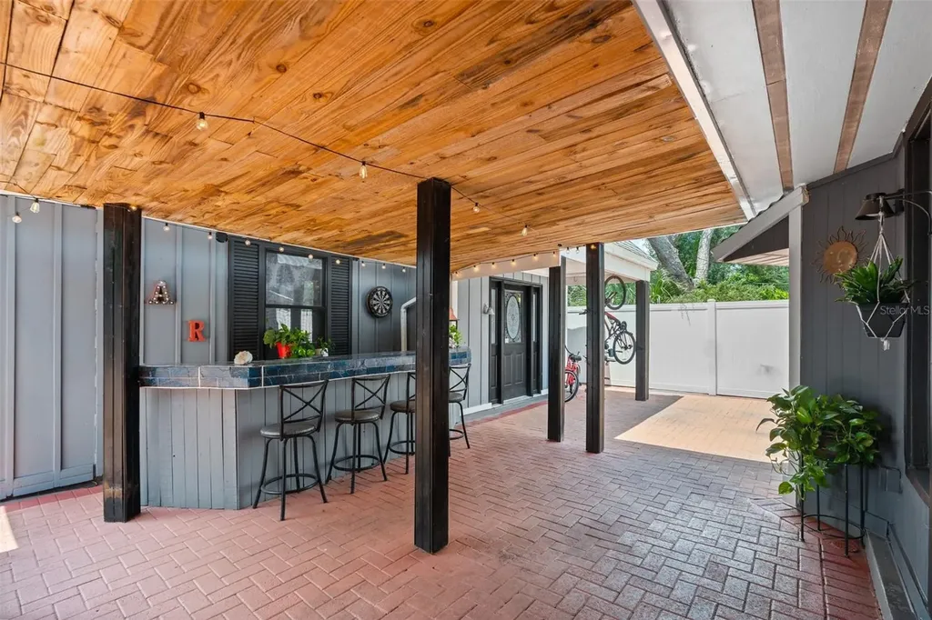 2712 Nancy Street Sarasota FL 34237
