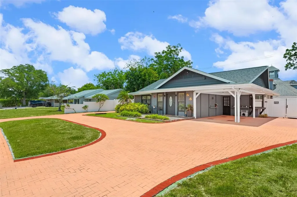 2712 Nancy Street Sarasota FL 34237
