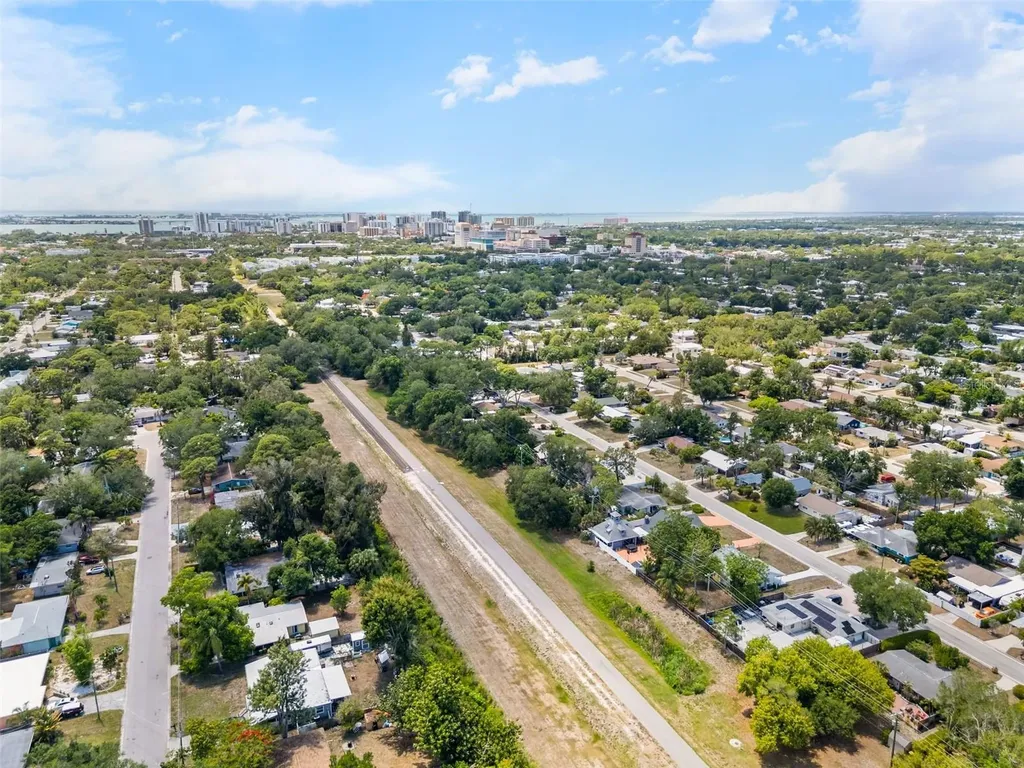 2712 Nancy Street Sarasota FL 34237