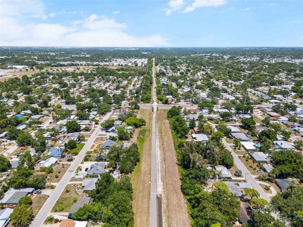 2712 Nancy Street Sarasota FL 34237